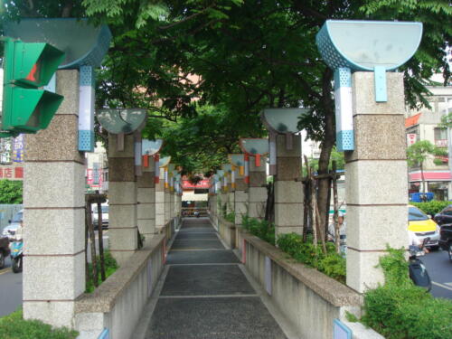 新莊市福營綠廊光雕藝術工程北側